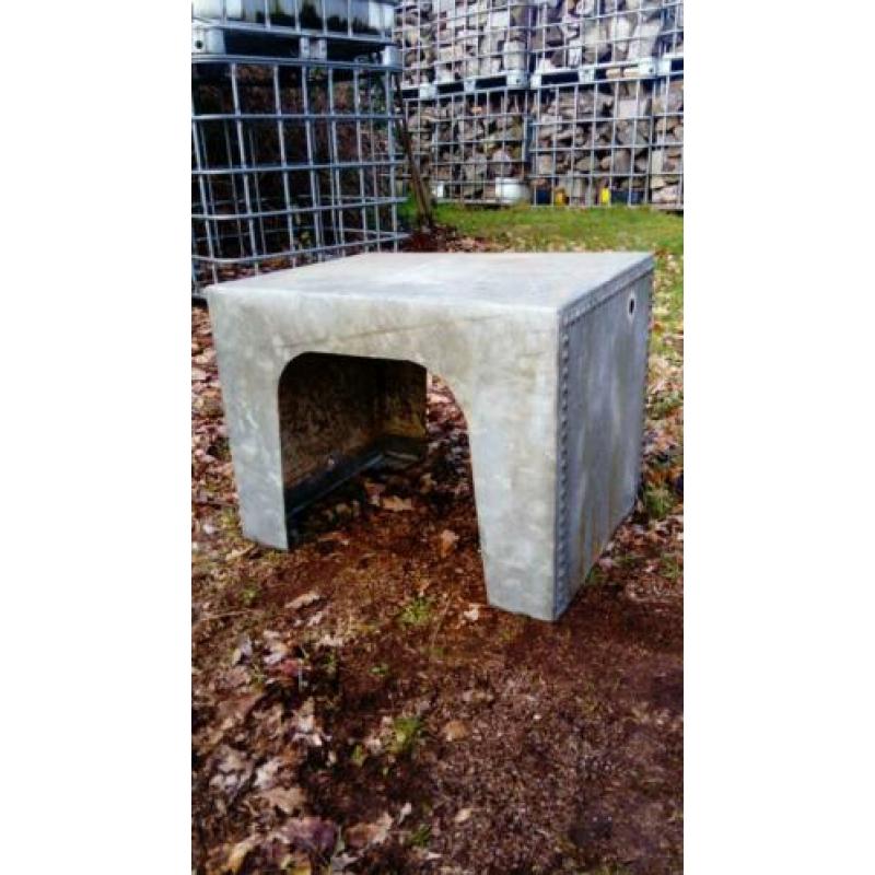 industriele industrial salontafel metalen water tank