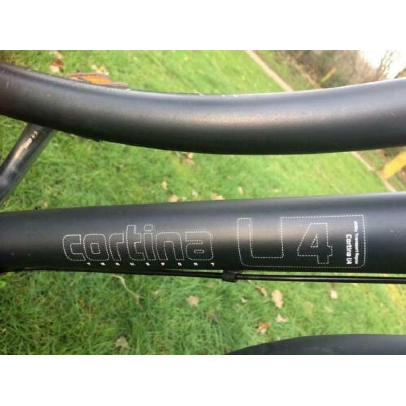 Nette Cortina u4, 3 versn., hand en voetrem, frame 57cm