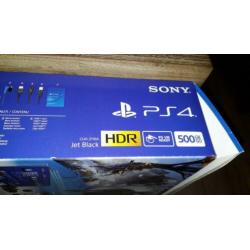 PlayStation 4 slim 500GB HDR 2019 , paar keer gebruikt!