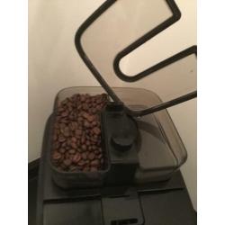 * PHILIPS HD7769/00 koffiemachine maalt 2 srtn bonen zwart