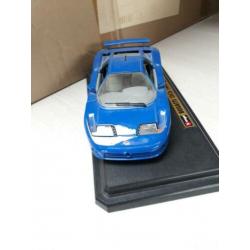 Bugatti EB 110 uit 1991 bburago