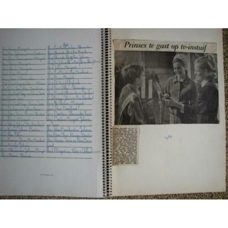 Plakboeken met foto's Koninklijk Huis