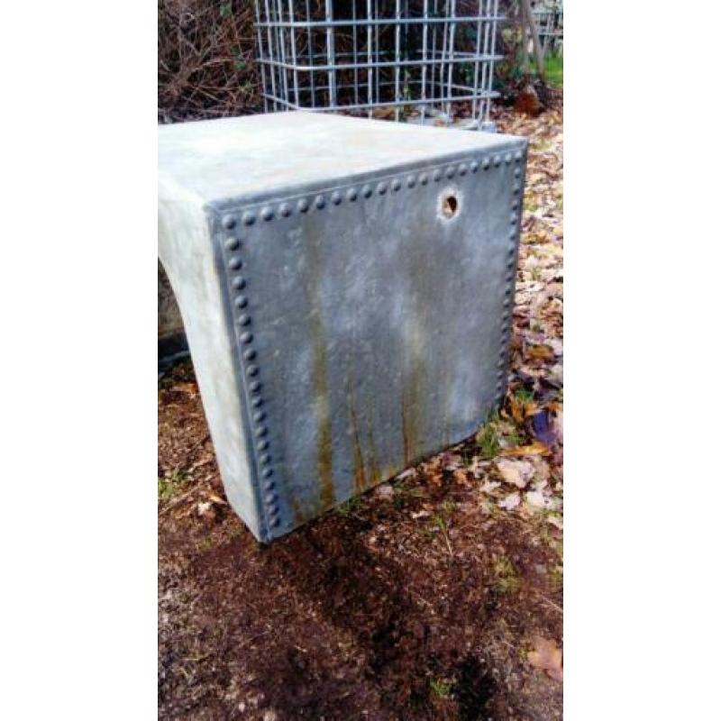 industriele industrial salontafel metalen water tank
