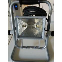 Halogeen armatuur (looplamp) op statief