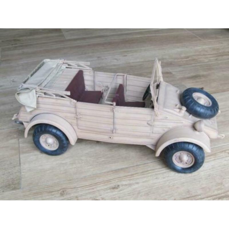 Kubelwagen Type 82 Afrika-Corps Tunisia / 1:6