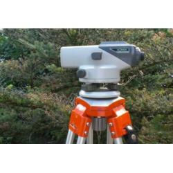 Waterpasinstrument. complete set. IZGS.