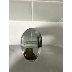 Villeroy & Boch wastafels met Franke sensorkraan €150,-