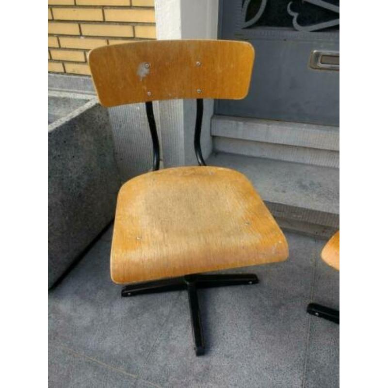 2 Obumex kinderstoelen