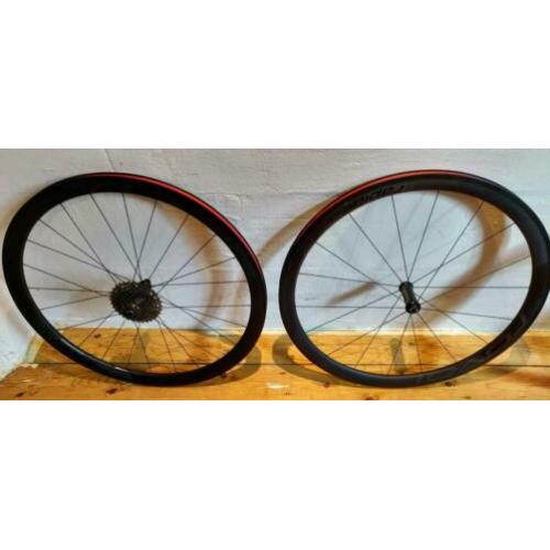 Wielset wielen racefiets Roval CLX 40 carbon