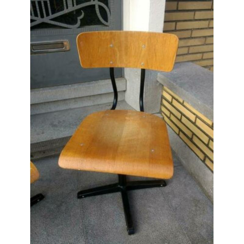2 Obumex kinderstoelen