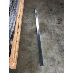 1378. Aluminium hoek / hoeklijn / profiel / 60x60x6mm