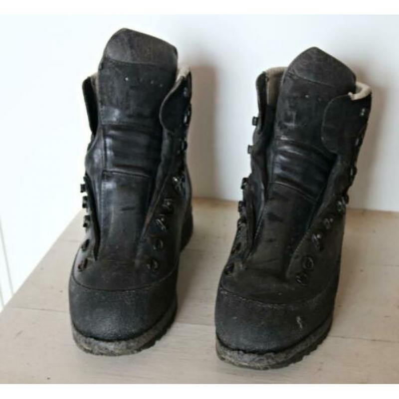 Bergschoenen HANWAG cat CD maat 44