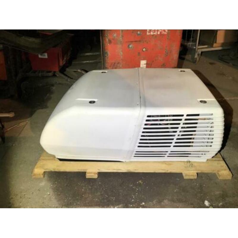 Nieuwe dak airco unit compleet met verwarming