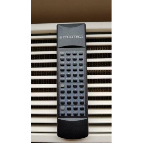 Micromega afstandsbediening voor gehele geluidsinstallatie