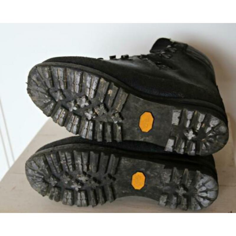 Bergschoenen HANWAG cat CD maat 44