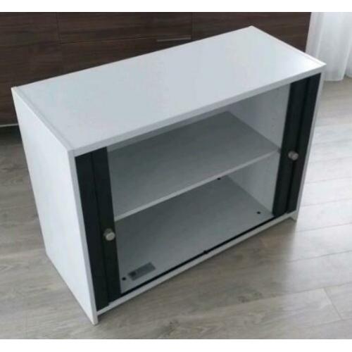 Nette archiefkast met roldeuren