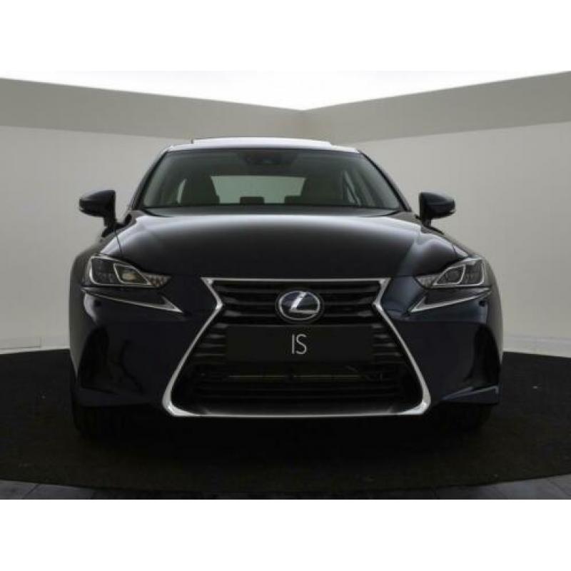 Lexus IS 300h Hybrid Business Line Pro