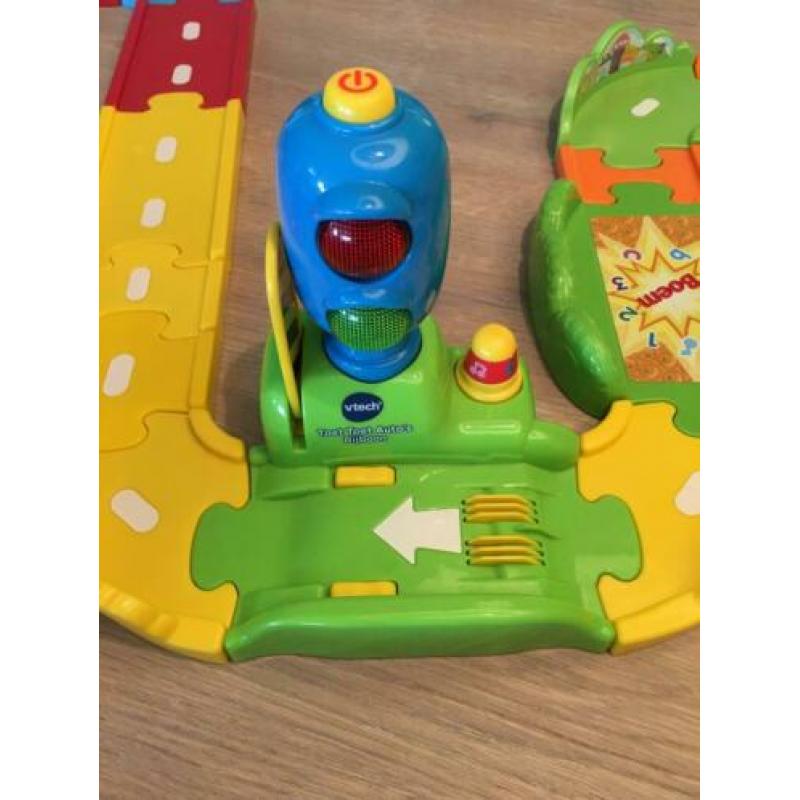Toet Toet Auto ,s