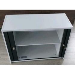 Nette archiefkast met roldeuren