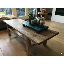Mooie oude originele salon tafel