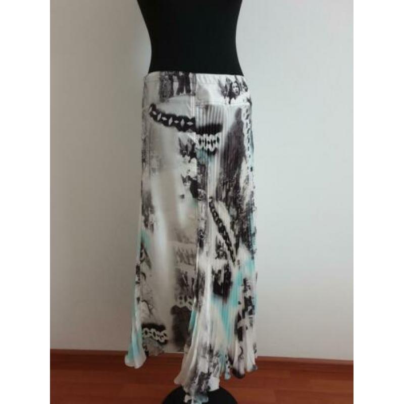 Mariella Burani rok