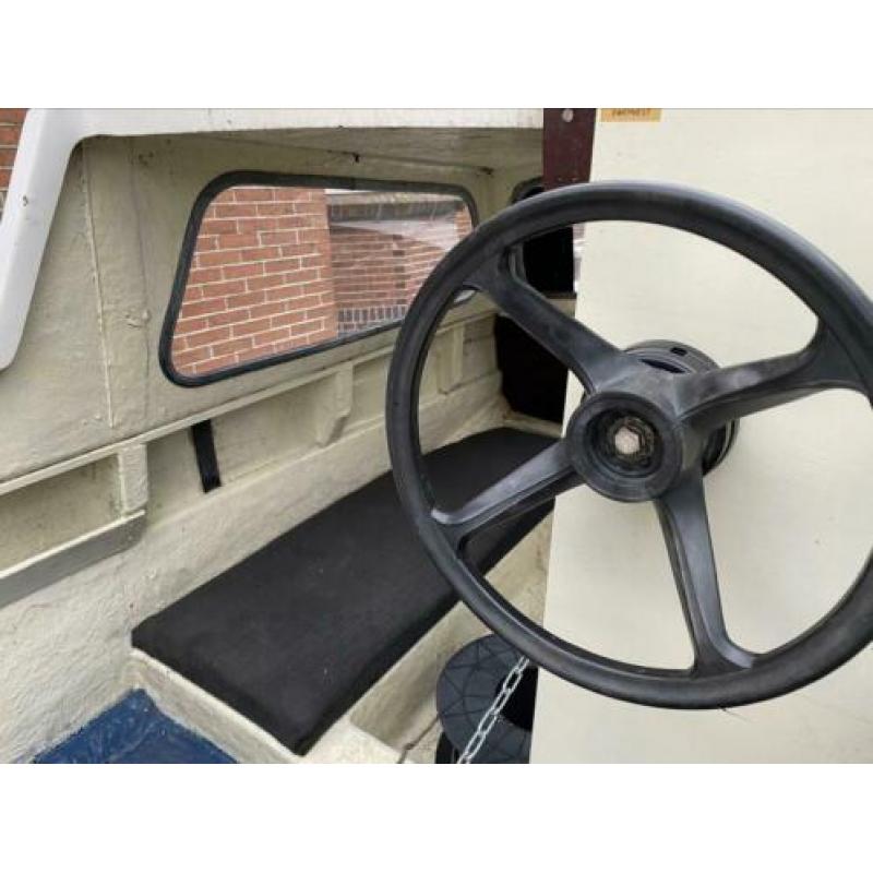 Visboot kajuitboot zeevisboot console kajuit boot COMPLEET