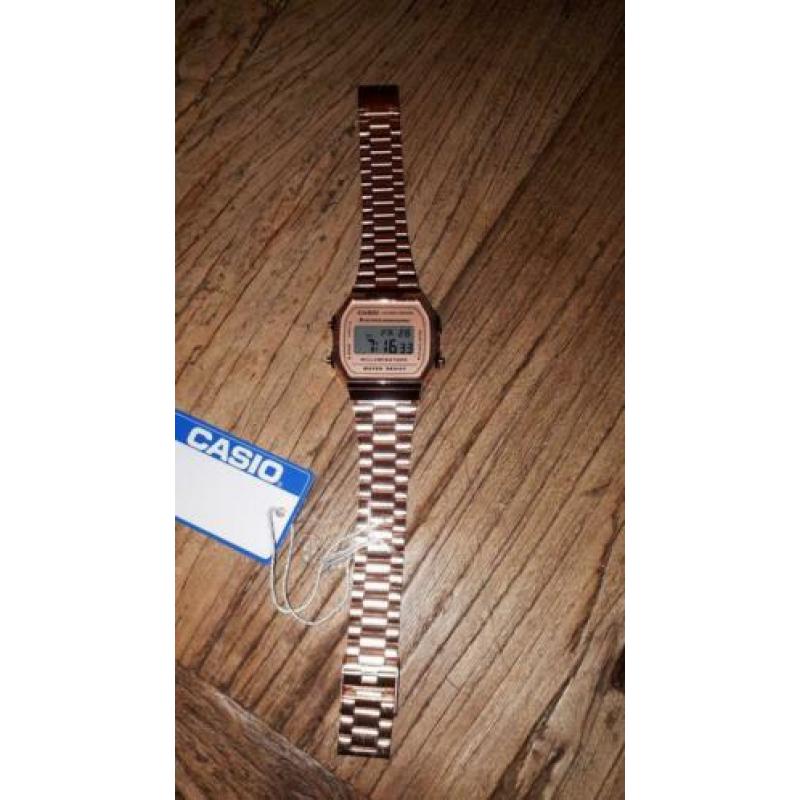 Casio retro horloge rose goud A168