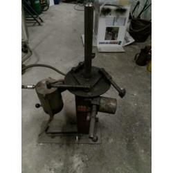 banden de en montage apparaat duqesne m34 handmatig