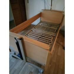 Hoog laag bed electrisch