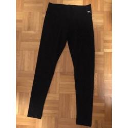 Victoria's Secret yoga legging. Maat US S