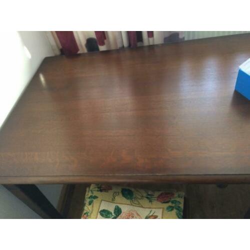 Eettafel met 2 stoelen