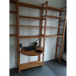 IVAR kastsysteem 3 elem.Br.259 cm. Diepte 30 cm. Hoogte 226.