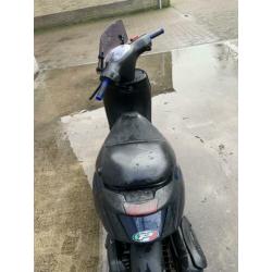 Piaggio zip 80 cc Malossi moet weg !!! Op kenteken !!