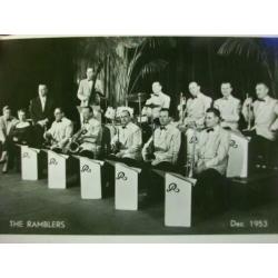The ramblers foto mei 52 /janie bron 10,7 x 15 cm theo uden