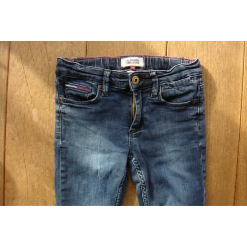 Tommy hilfiger jeans scanton slim fit maat 128 €9,95