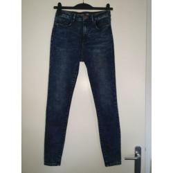 Super high waist skinny jeans maat 28