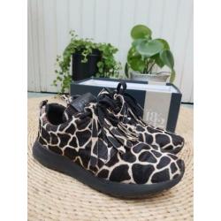 1842 giraffe gympen maat 39 sneakers veterschoenen maruti