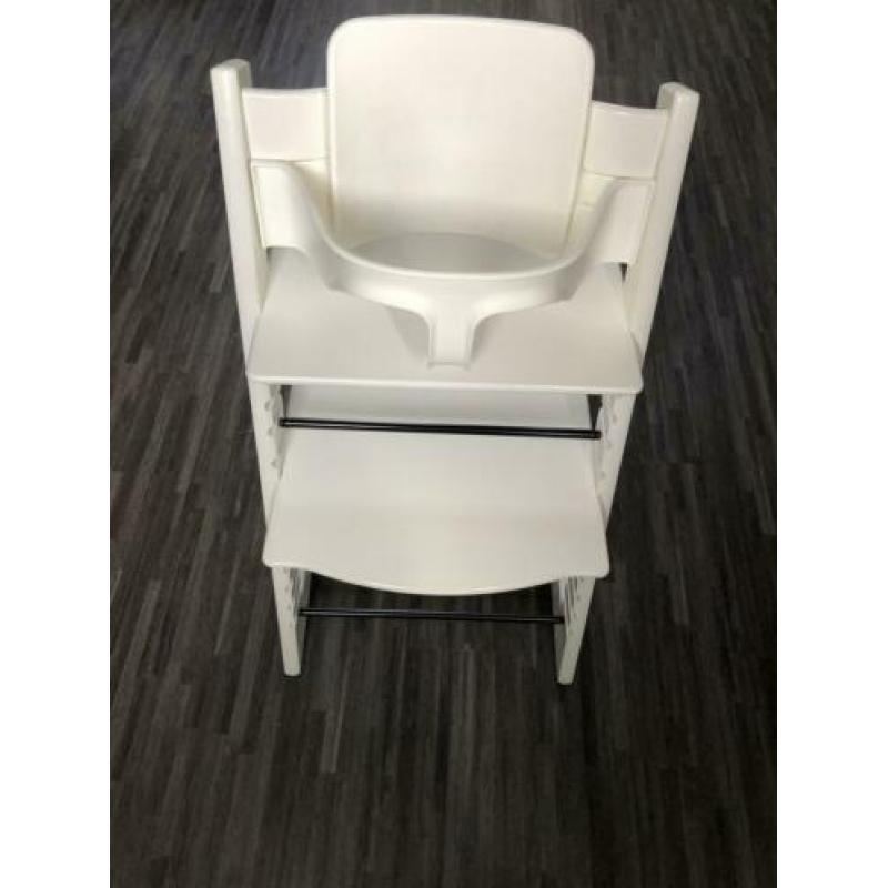 Witte Stokke Tripp Trapp stoel met baby set en tafeltje