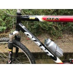 Mooie stoere giant atx mountainbike met schijfrem zgan