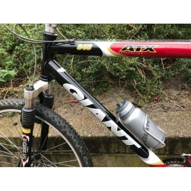Mooie stoere giant atx mountainbike met schijfrem zgan
