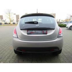 Lancia Ypsilon 0.9 TwinAir Platinum Automaat / Clima / Cruis