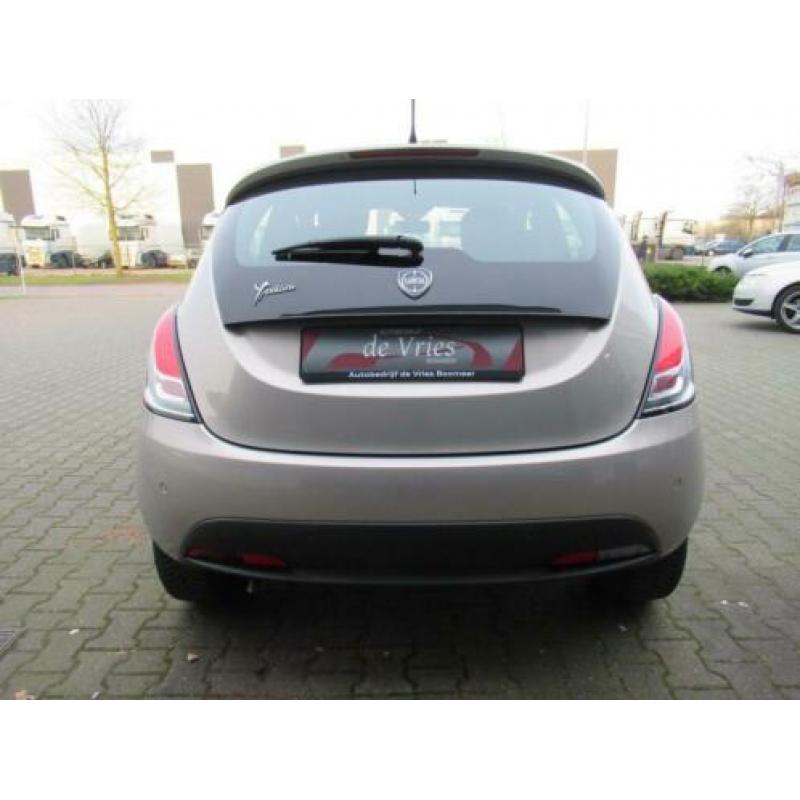 Lancia Ypsilon 0.9 TwinAir Platinum Automaat / Clima / Cruis