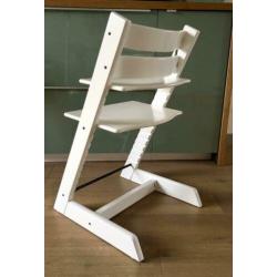Mooie witte Stokke trip trap / tripp trapp stoel - opgeknapt