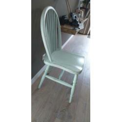 Stoel hout mintgroen