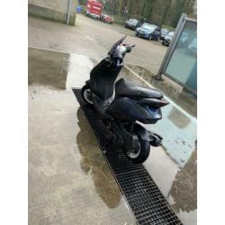 Piaggio zip 80 cc Malossi moet weg !!! Op kenteken !!