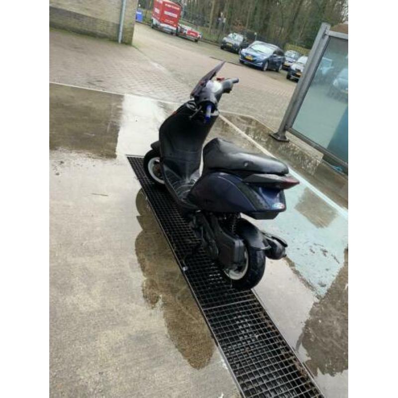 Piaggio zip 80 cc Malossi moet weg !!! Op kenteken !!