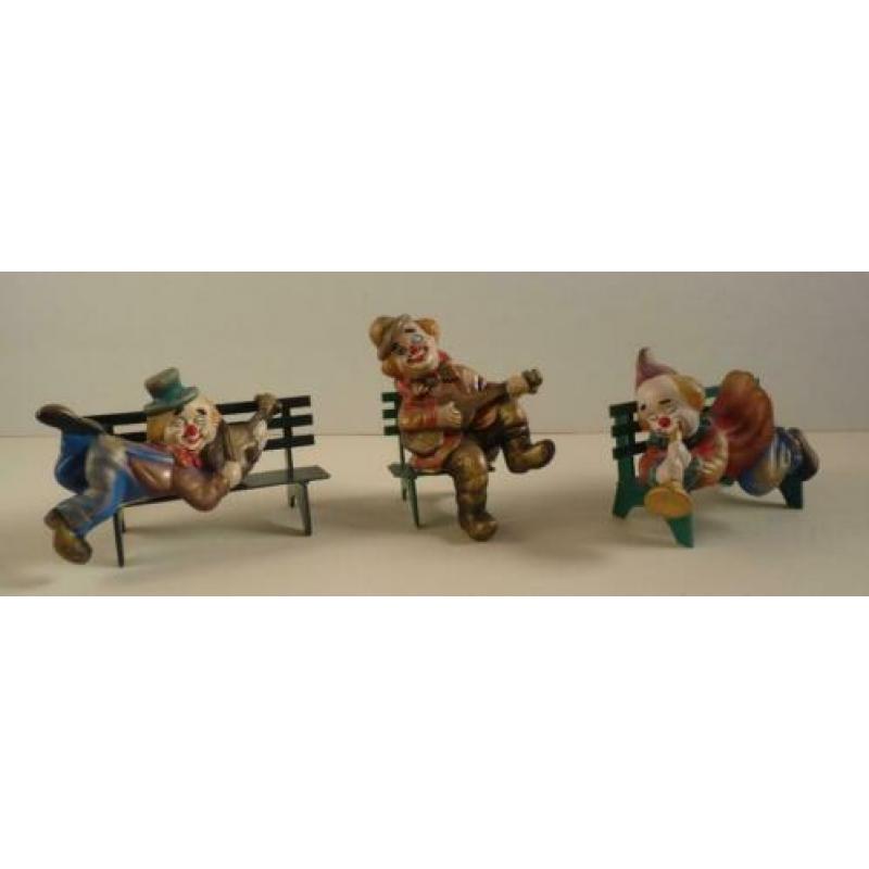 Groep van 3 Muzikale Clowns