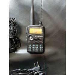 kenwood th-f7 porto met lader en microfoon.