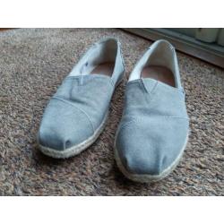 TOMS Dames Espadrilles 40