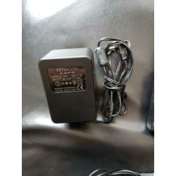 kenwood th-f7 porto met lader en microfoon.